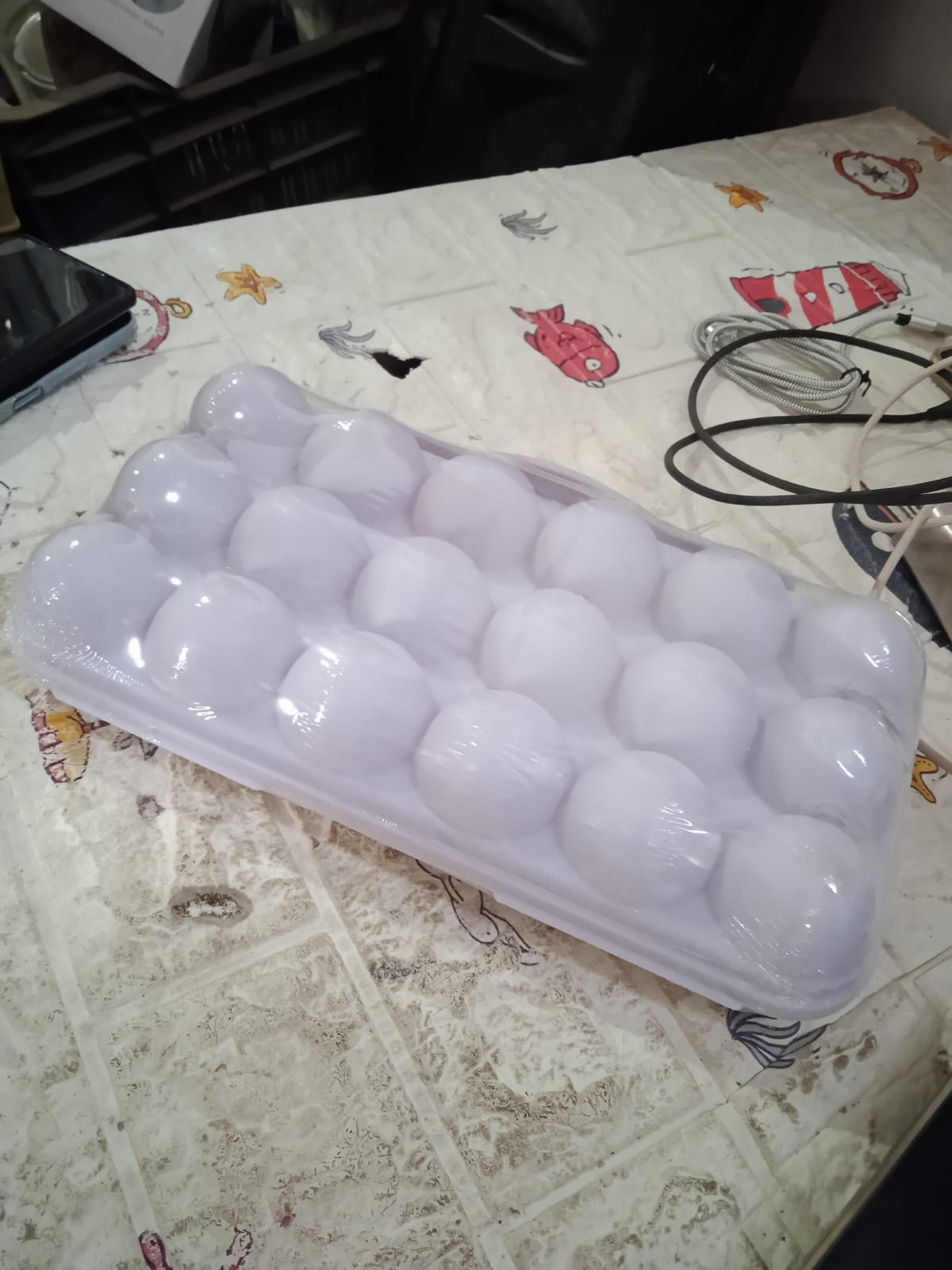 5727 18 Grid Egg Holder Storage, Shock-Proof Egg Container with Buckle, Egg Carrier, Egg Tray, Egg Shelter, Effective Full Seal, Egg House use for Fridge, Camping, Kitchen 5727 18 Grid Egg Holder Storage, Shock-Proof Egg Container with Buckle, Egg Carrier, Egg Tray, Egg Shelter, Effective Full Seal, Egg House use for Fridge, Camping, Kitchen